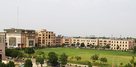University of Management and Technology campus